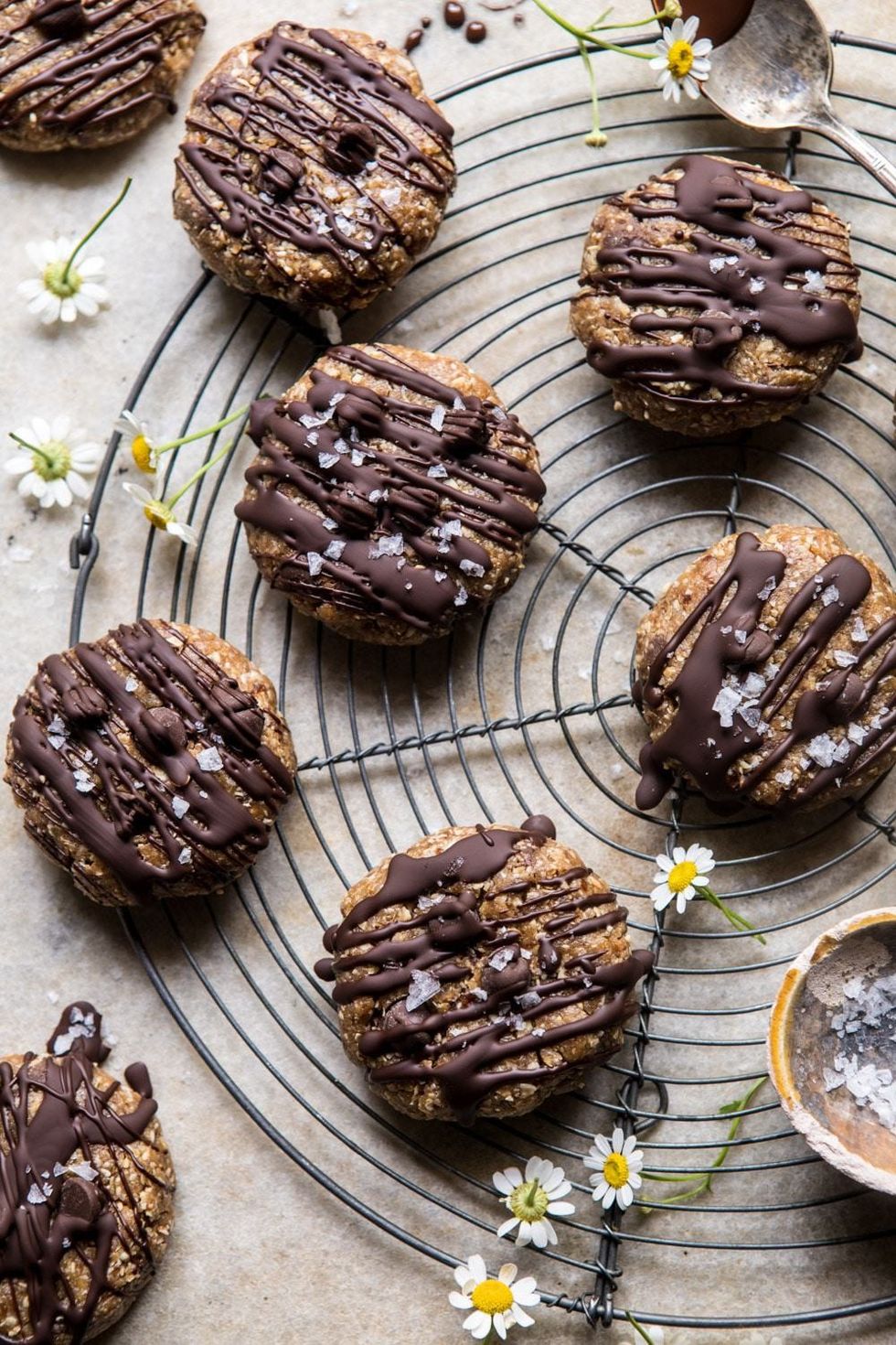 6-Ingredient No-Bake Chocolate Chip Cookies