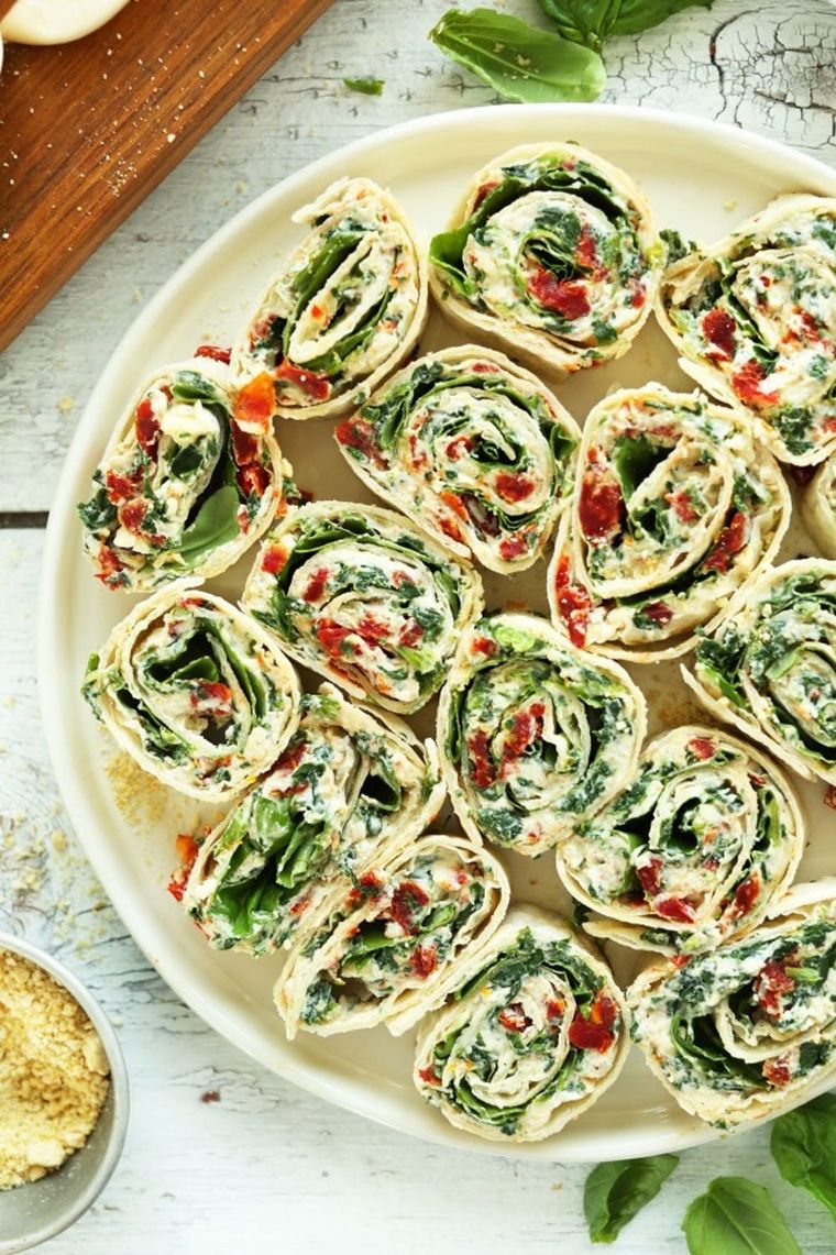 Baked Jalapeno Popper Phyllo Cups - Peas and Crayons