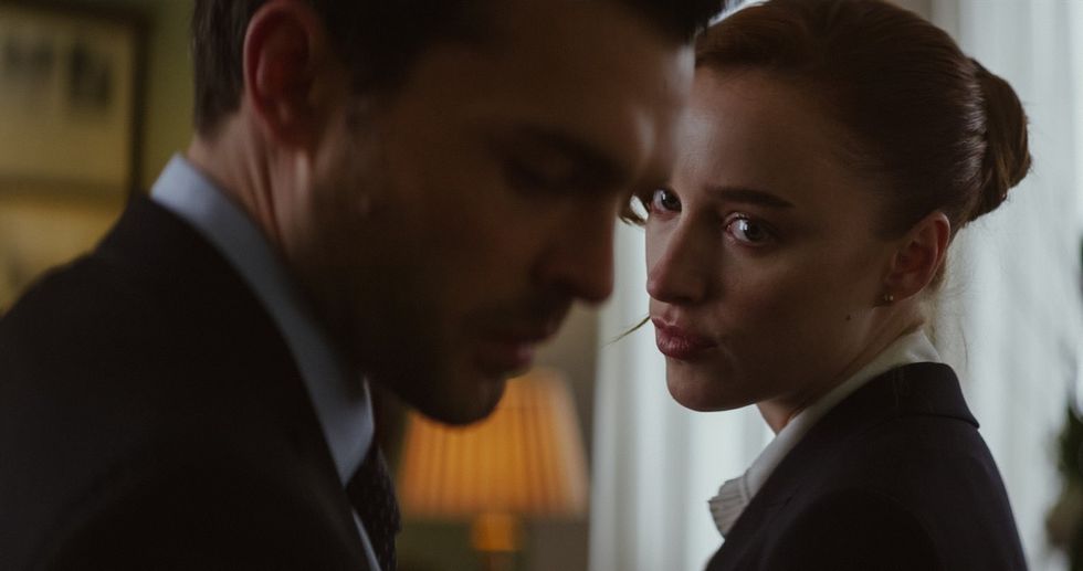 Alden Ehrenreich as Luke and Phoebe Dynevor as Emily