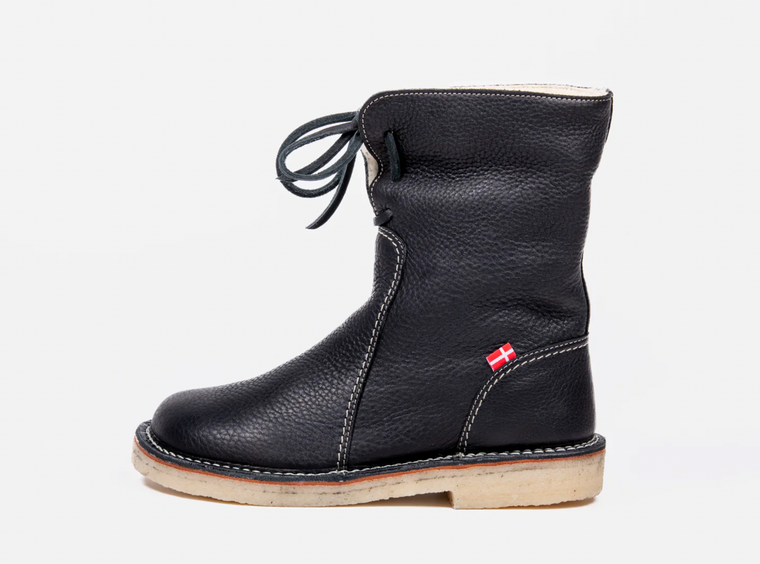 20 Cute Winter Boots For Your All-Weather Commute - Brit + Co