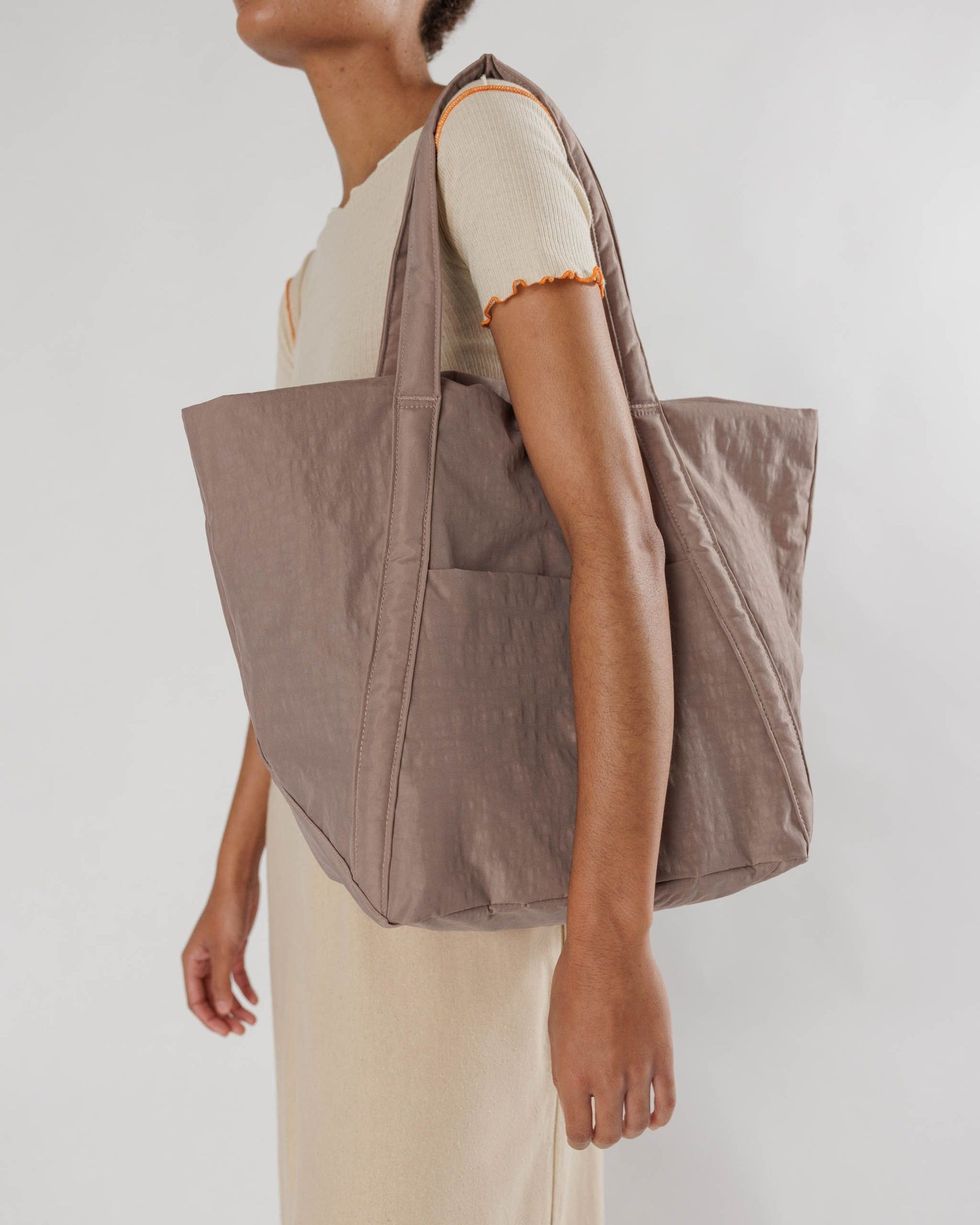 Baggu Cloud Bag in Taupe