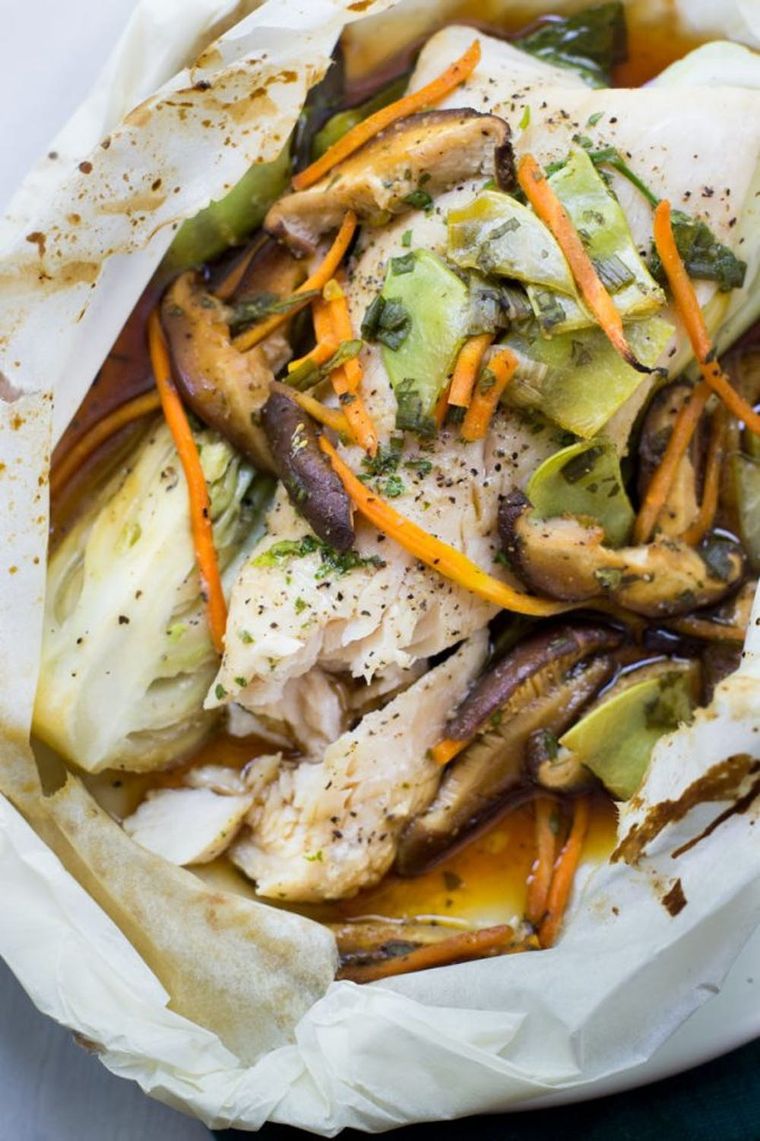 have you ever tried making fish in parchment? #easyrecipe #dinnerideas