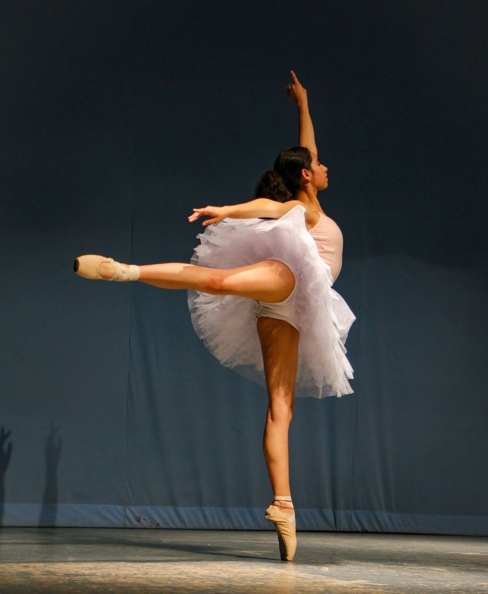 ballerina on pointe etoile