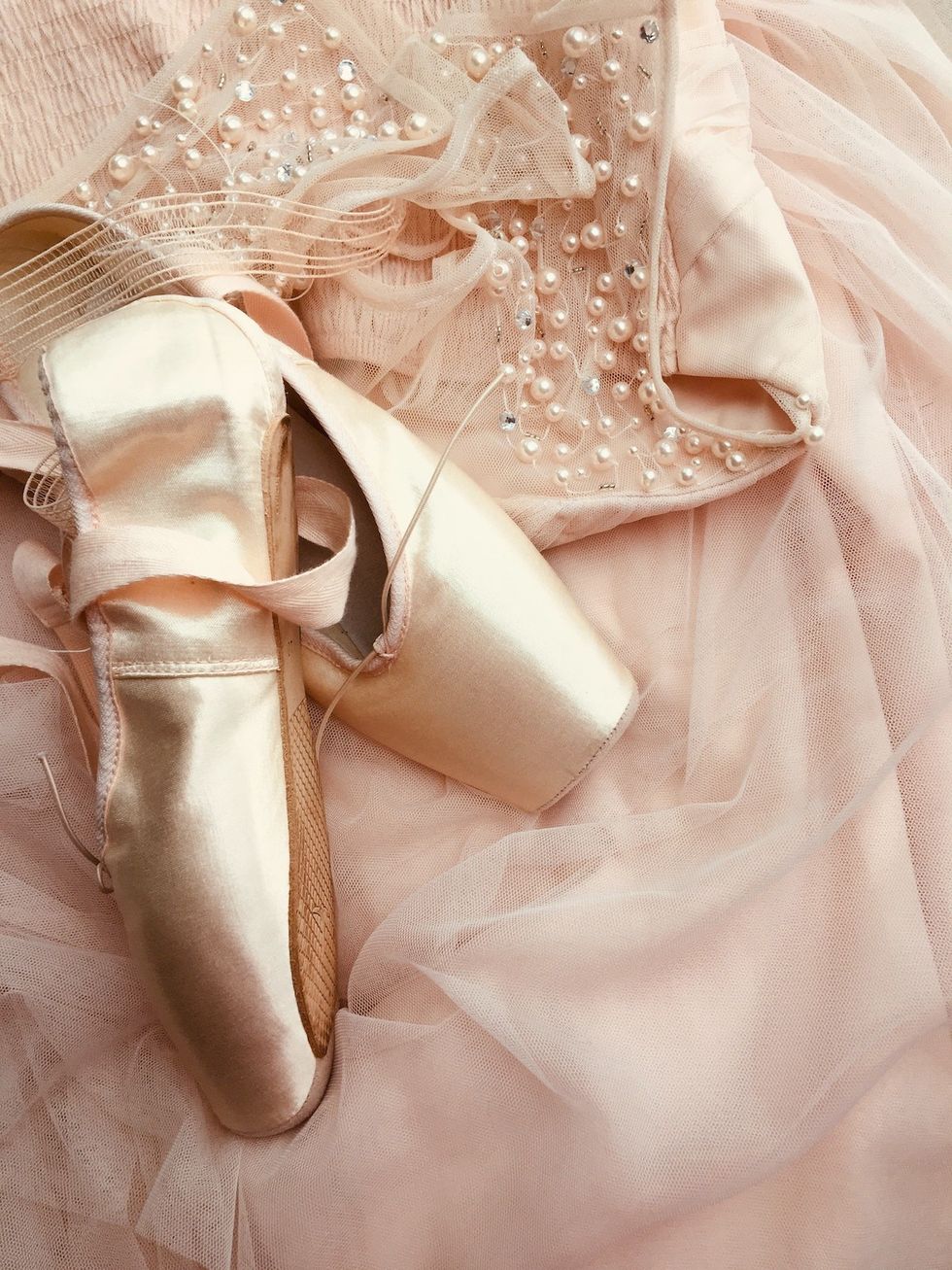 ballet shoes and tutu etoile