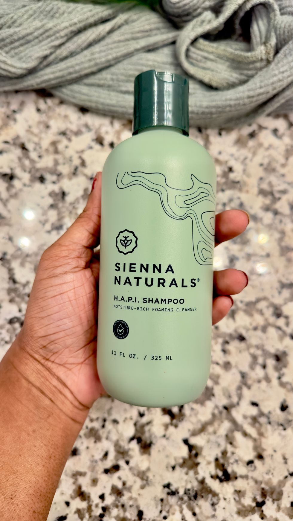 best shampoo for dry hair Sienna Naturals Hapi Shampoo