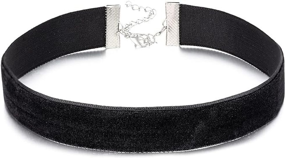 Black Velvet Ribbon Choker