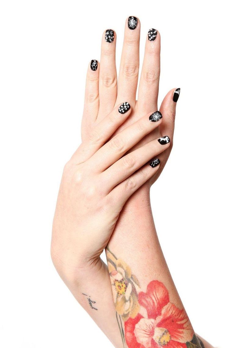 40 Halloween Nail Art Ideas You Can Wear To Work - Brit + Co