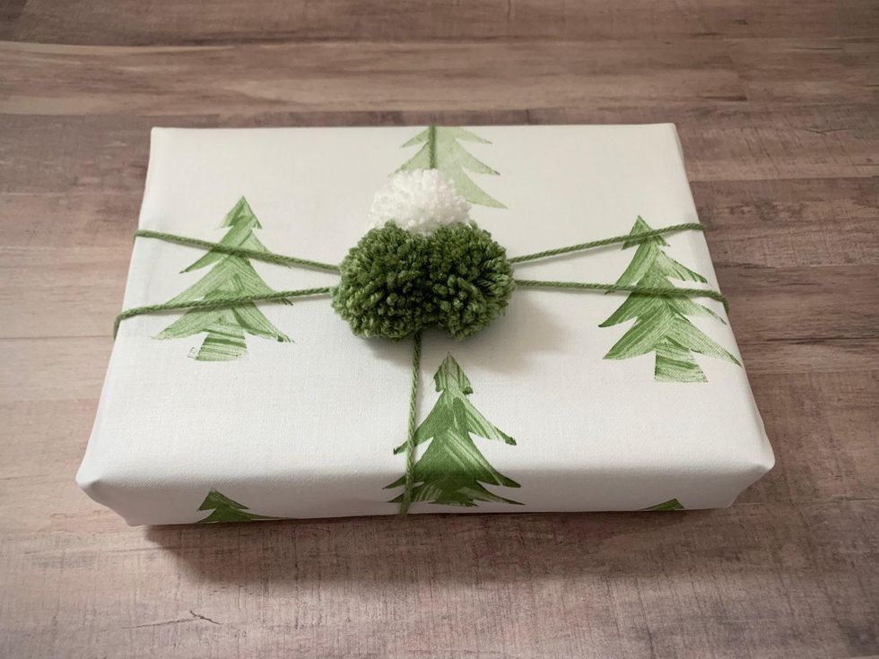 Christmas Tree Eco-Friendly Gift Wrapping