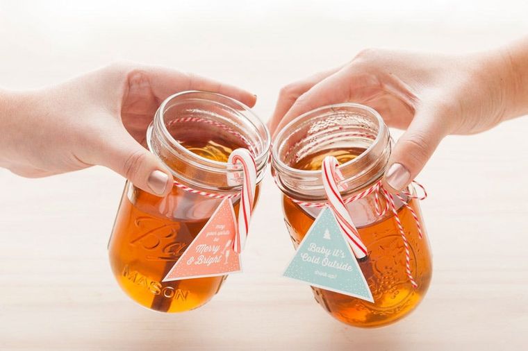 This Mason Jar Cocktail Is the Best Stocking Stuffer Idea for