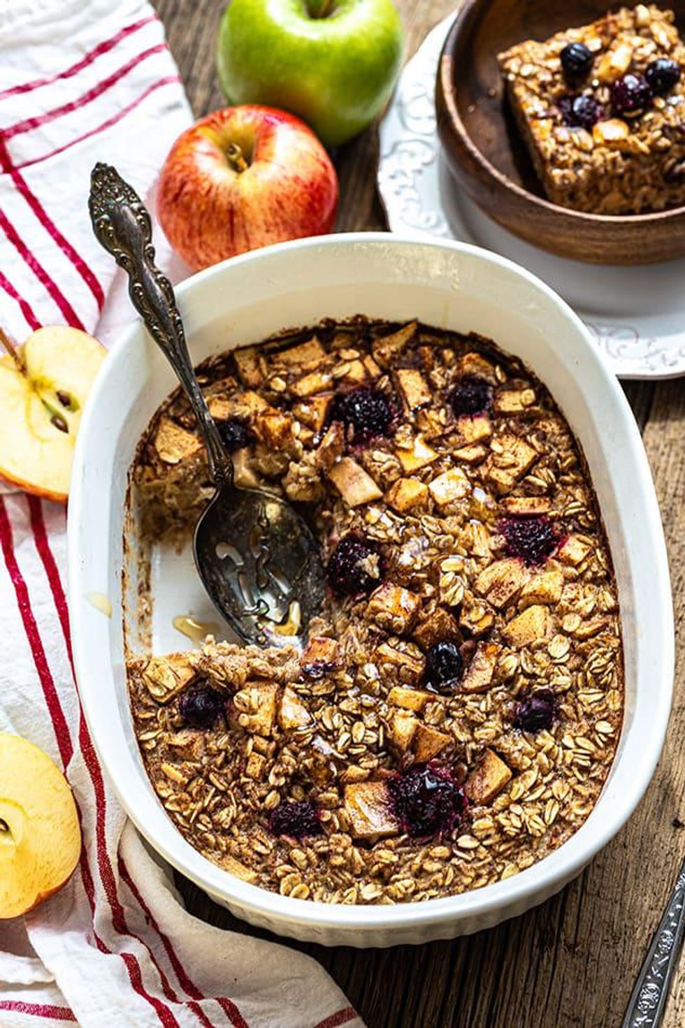 Cinnamon Apple Baked Oatmeal Winter Brunch Recipes