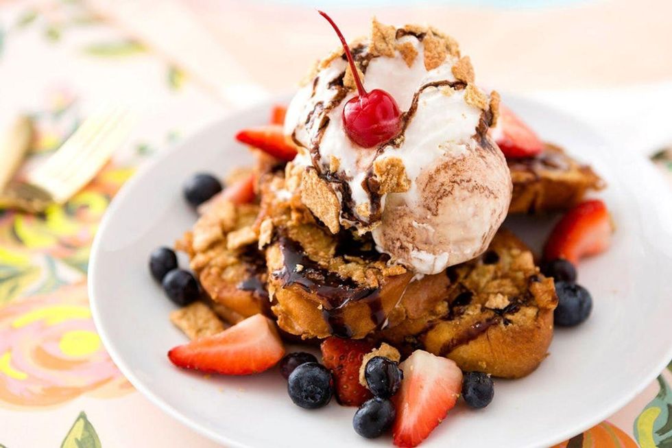 Cinnamon Toast Crunch French Toast Sundaes