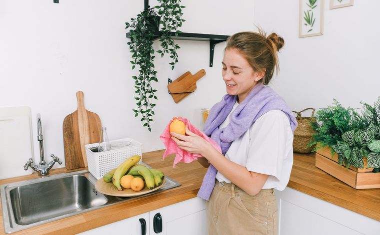 How to Compost: An Easy Guide to Stylish Countertop Composting