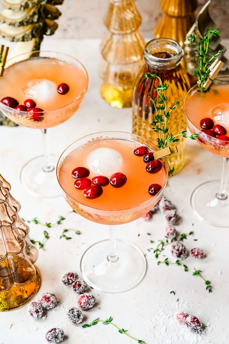 Glitter Ice Cocktails Make a Sparkling Addition to Any Holiday