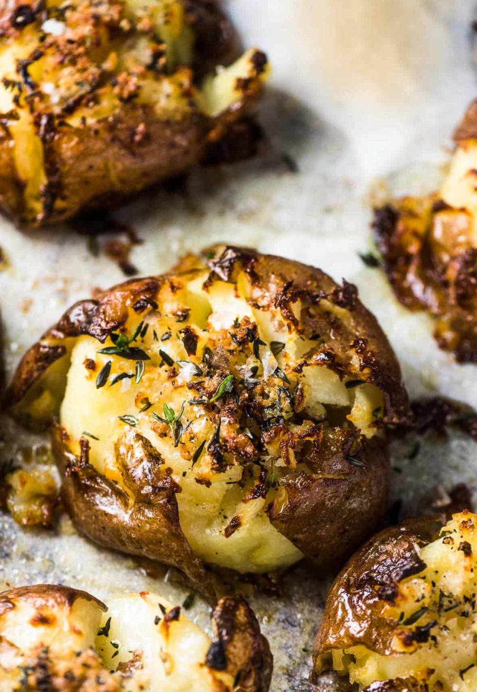 Crispy Garlic Smashed Red Potatoes