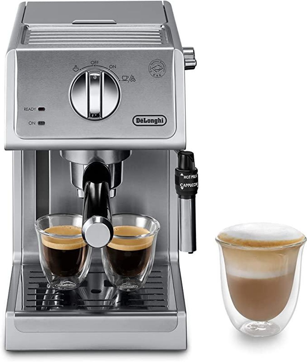 De'Longhi Bar Pump Espresso and Cappuccino Machine coffee drinks