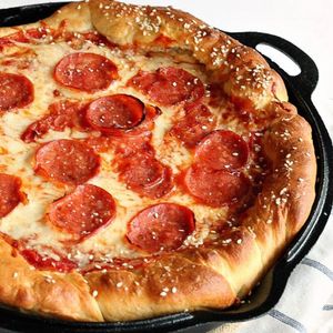 Cheat's deep-pan pizza