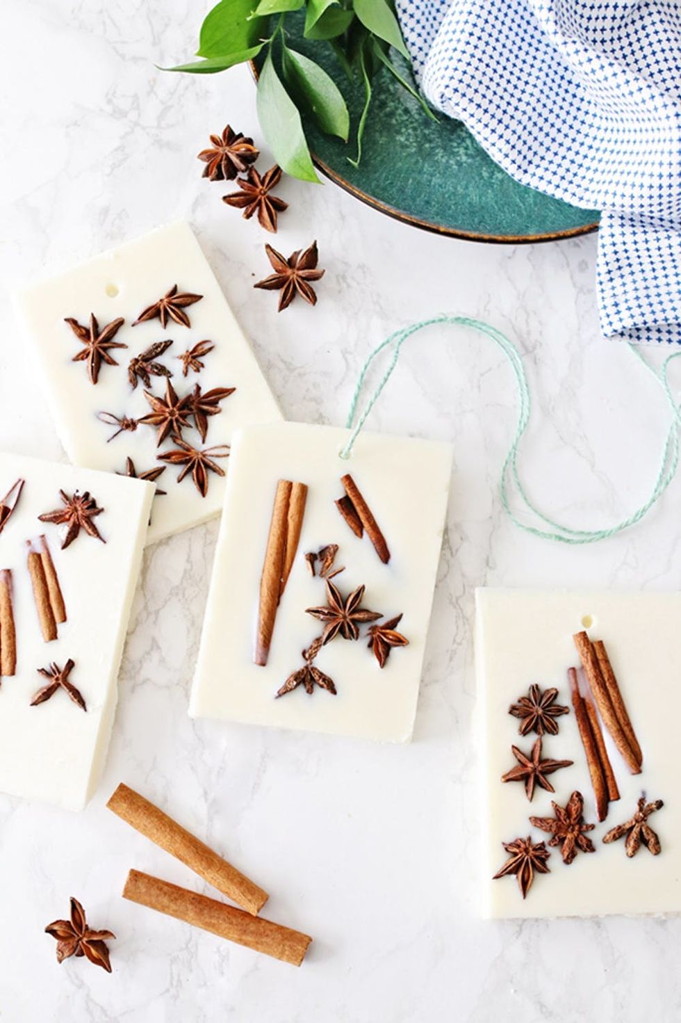 DIY Holiday Wax Sachets