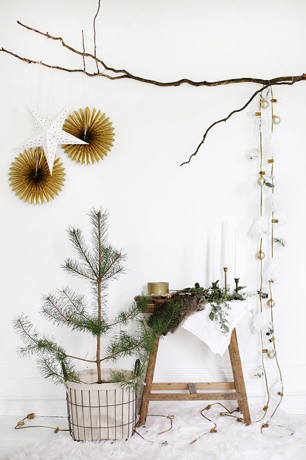 DIY String Lights Garland