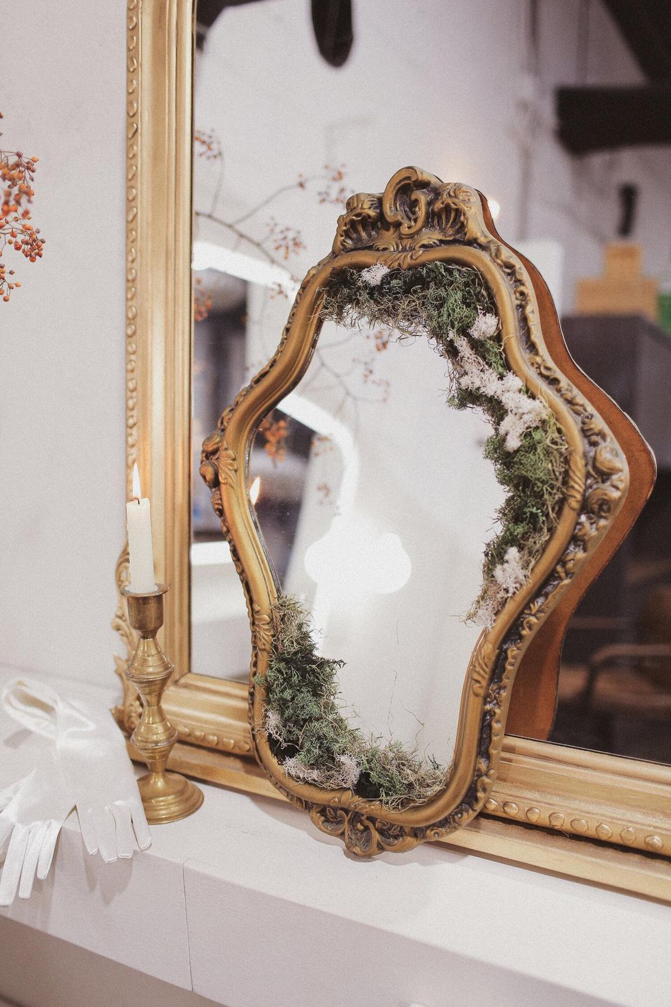 DIY TikTok Moss Mirror