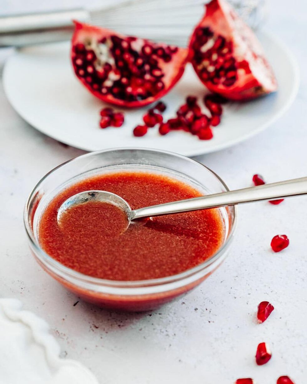 Easy Pomegranate Vinaigrette