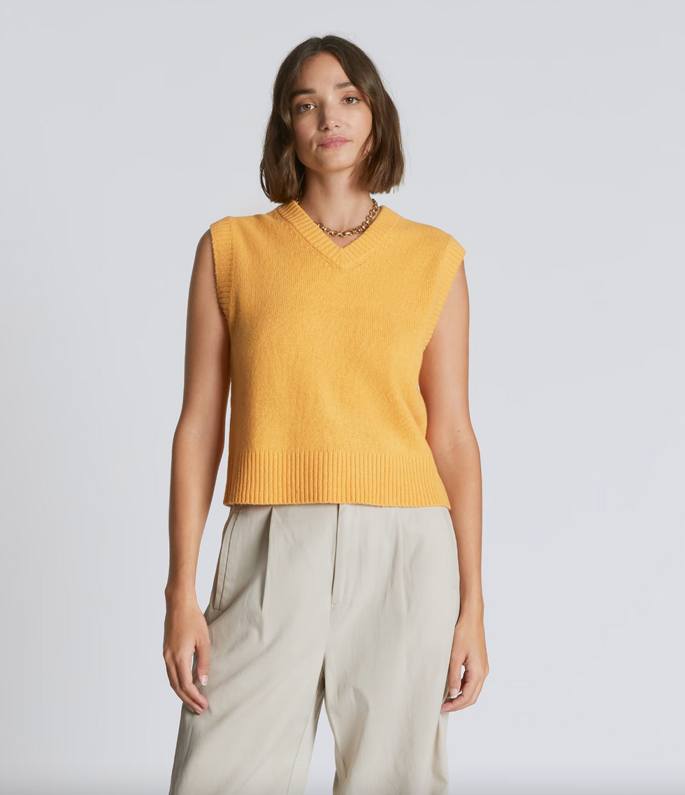 Everlane The Cashmere Vest in Kumquat