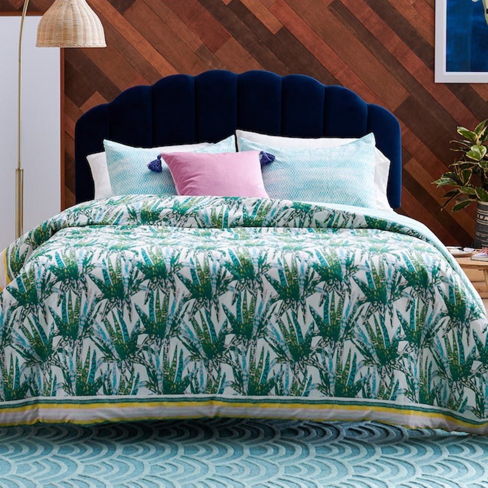 walmart bedspreads king        
        <figure class=