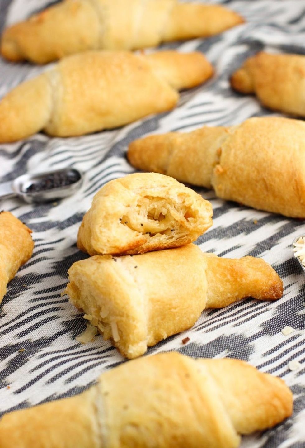 16 Easy Crescent Roll Appetizer Recipes That Look Ultra Elegant Brit + Co