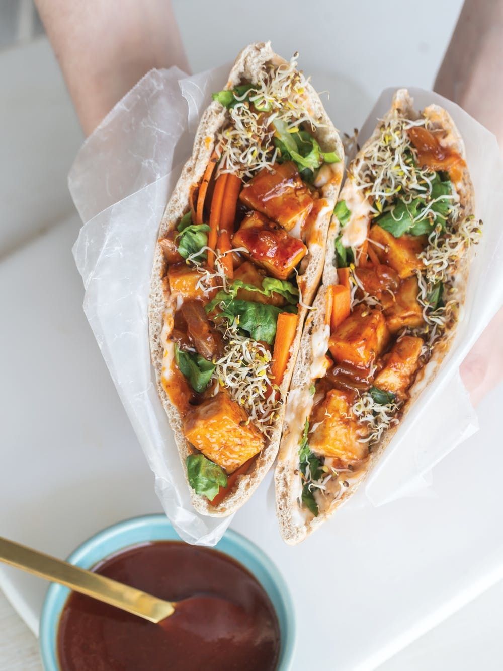 These BBQ Tofu-Stuffed Pita Pockets Let You Keep Vegan On A Budget ...