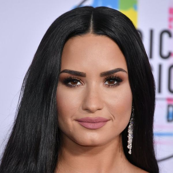 It’s the Dead of Winter, But Demi Lovato’s Sexy Swimsuit Selfie Proves ...