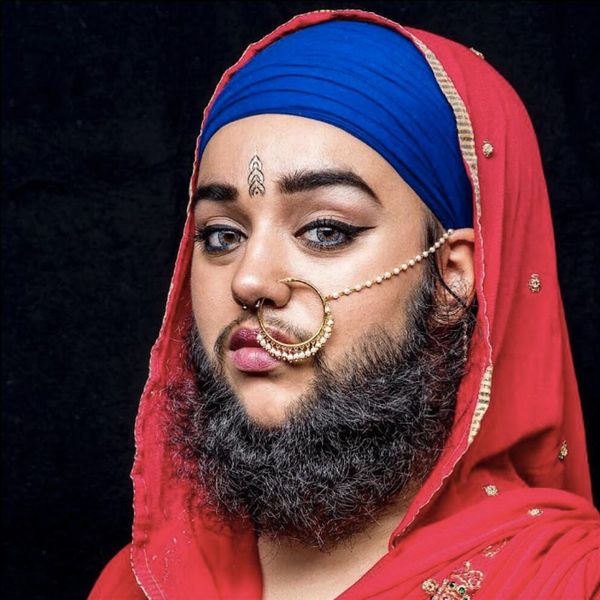 This Female Model With a Full Beard Has Become an Unexpected Beauty