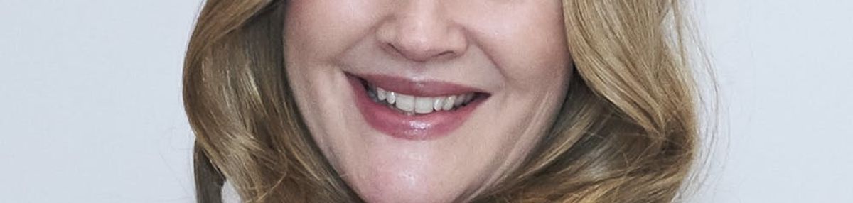 Drew Barrymore’s Teeth Whitening Hack Costs Less than $20 - Brit + Co