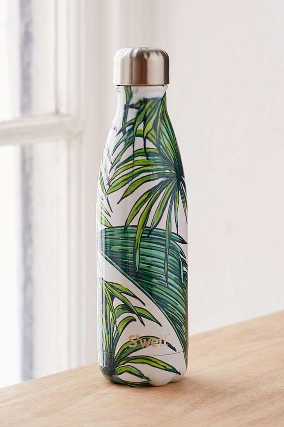 The 10 Best Water Bottles to Take With You to the Beach - Brit + Co