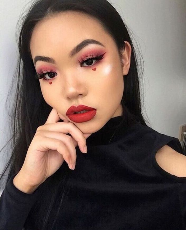 15 Valentine S Day Beauty Looks That Literally Give You Heart Eyes Brit Co