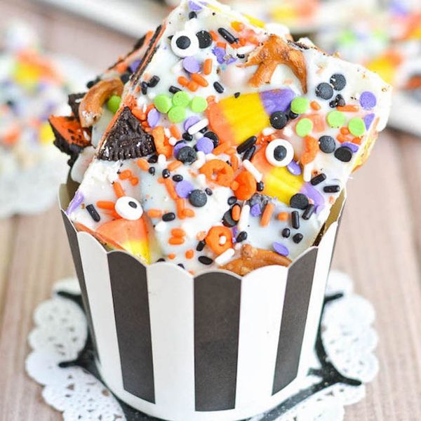 16 Sweet And Scary Diy Halloween Candy Recipes Brit Co