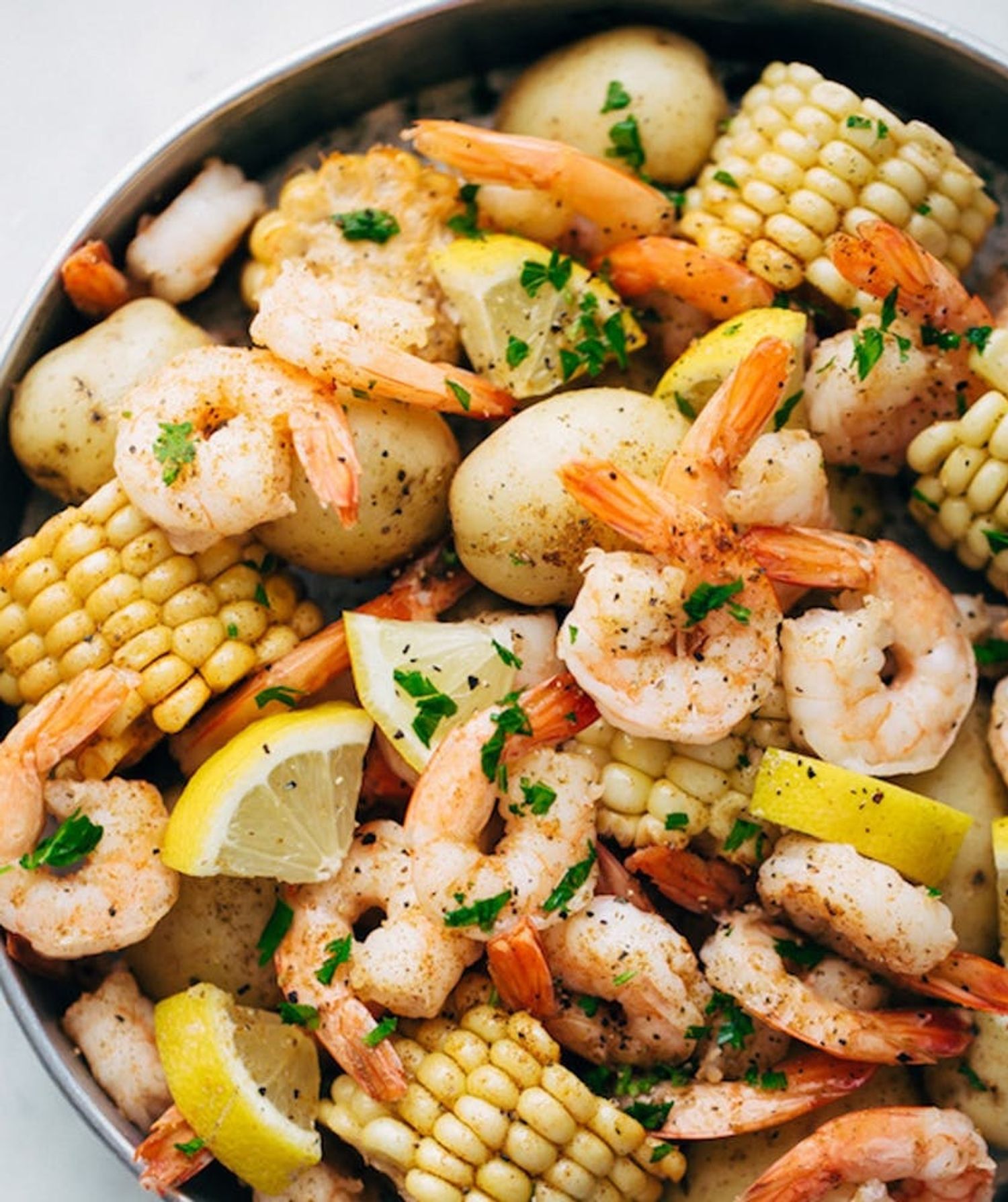 How to Throw a Shrimp Boil at Home