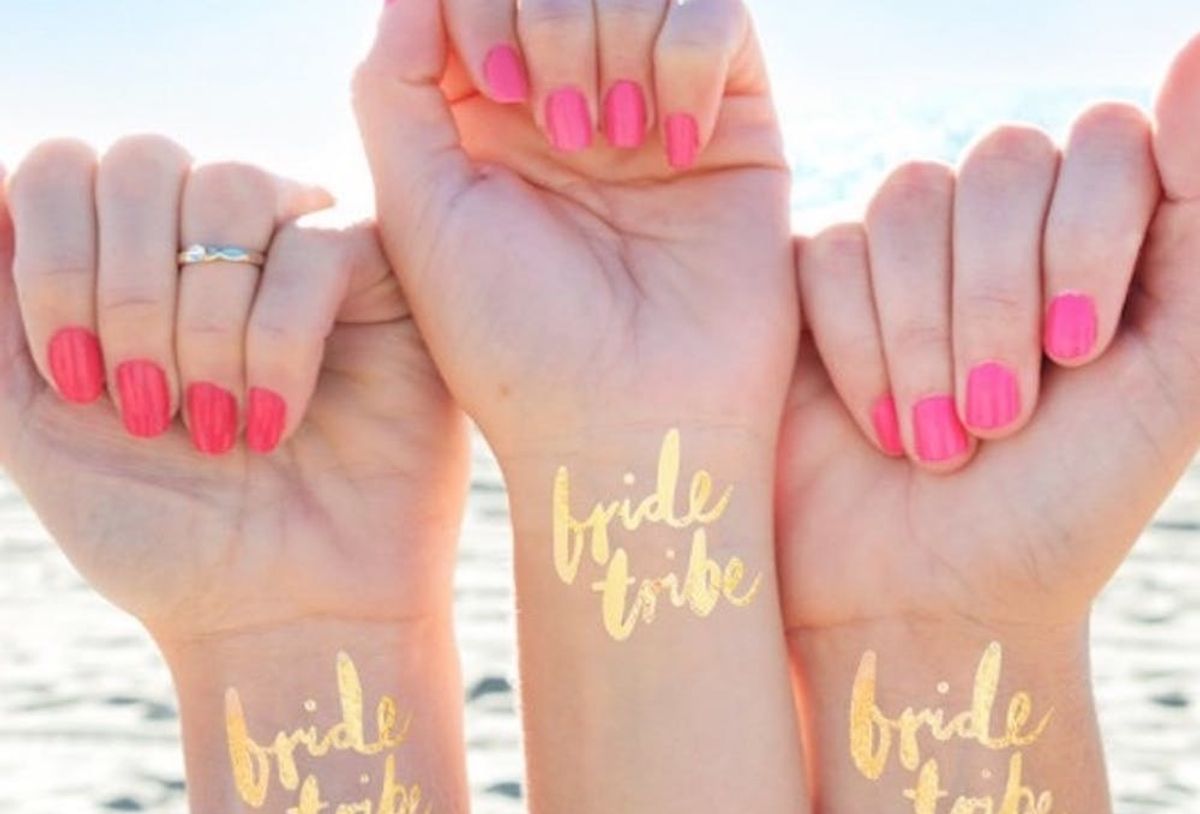 21-must-haves-for-a-beach-bachelorette-party-brit-co