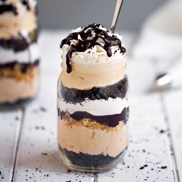 21 No-Bake Holiday Mason Jar Dessert Recipes - Brit + Co