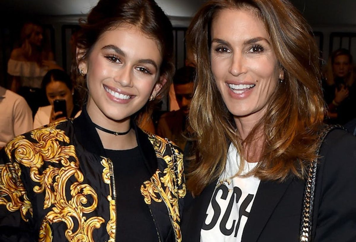 Morning Buzz Cindy Crawford Is Totally Twinning With Her Teen Daughter