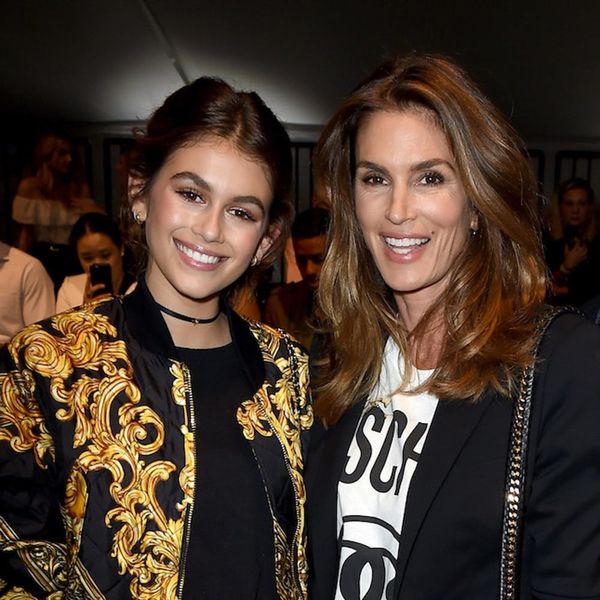 Morning Buzz! Cindy Crawford Is Totally Twinning With Her Teen Daughter ...