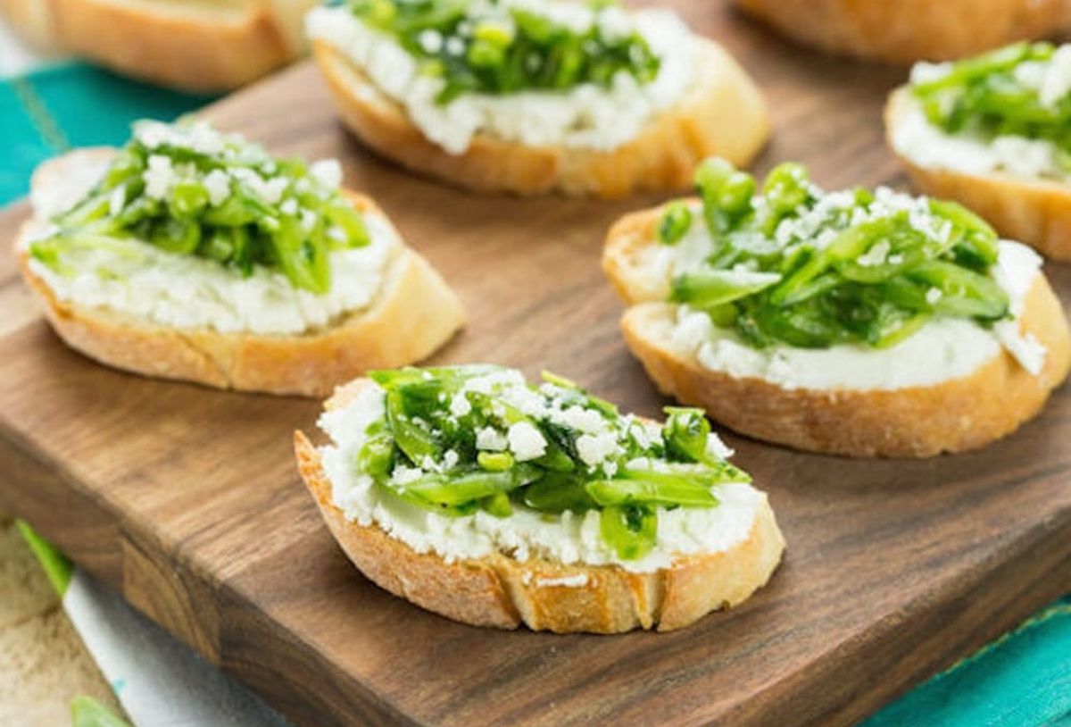 18 Crostini Creations to Serve at Every Summer Party - Brit + Co