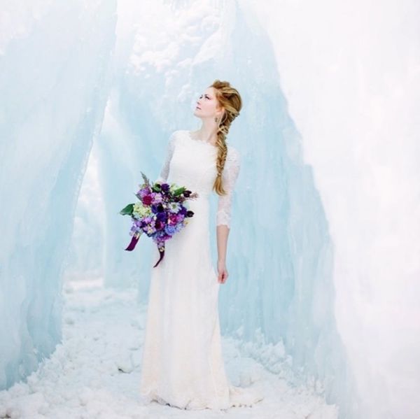 Disney Princess Weddings Irl 15 Ideas Inspired By Frozen Queen Elsa Brit Co