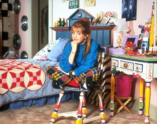 QUIZ: Which '90s Bedroom Should You Live in? - Brit + Co