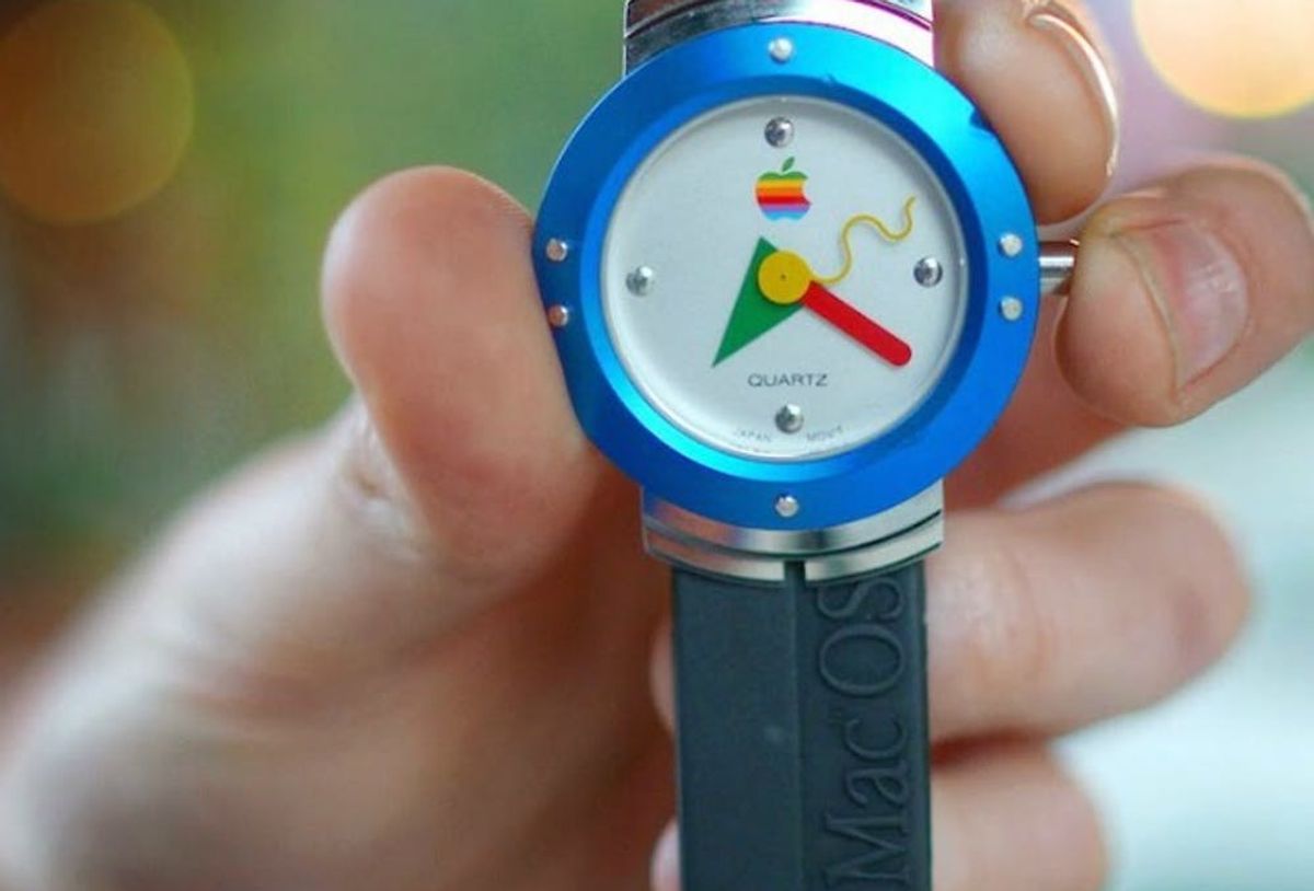 spoiler-alert-the-first-apple-watch-was-already-released-brit-co