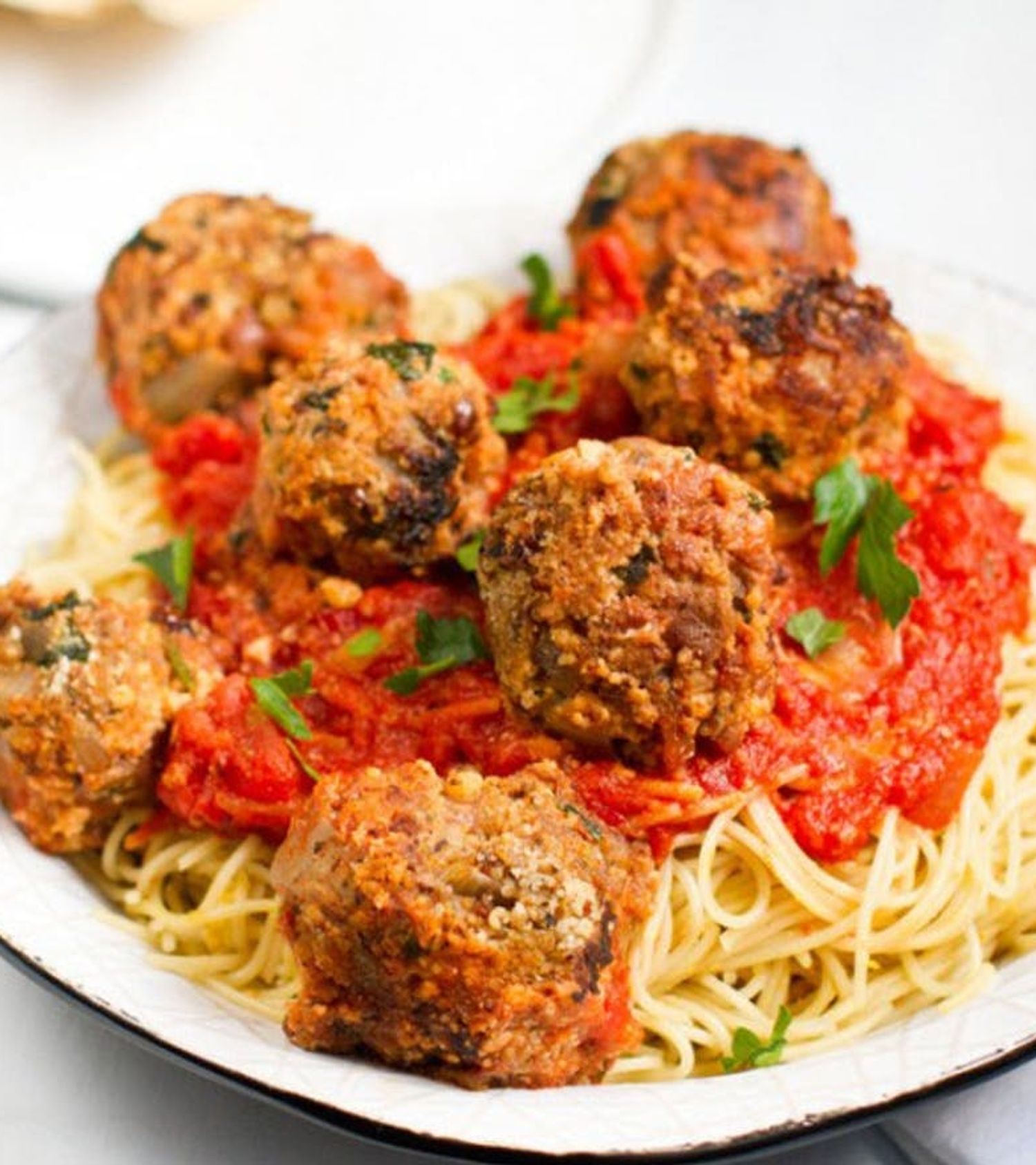 15 Tasty Vegetarian Versions of Classic Meat Dishes
