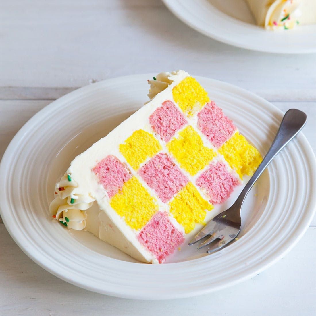 How To Make A Checkerboard Cake That Will Blow Your Guests' Minds ...