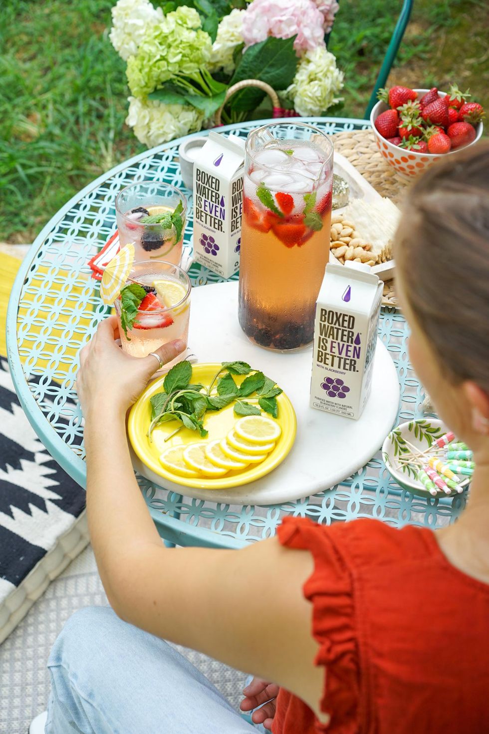 backyard picnic hosting with lemonade