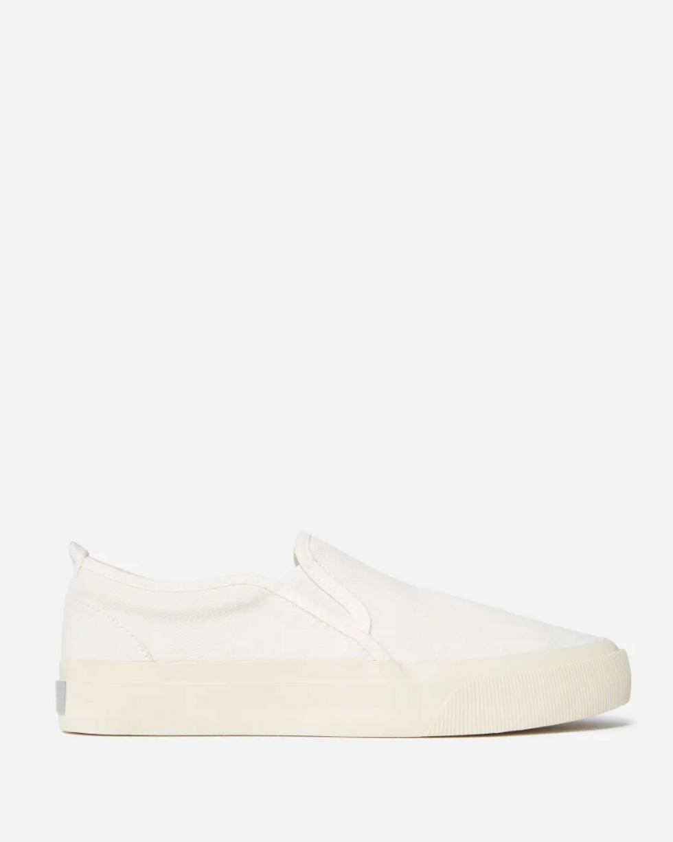 slip on sneaker