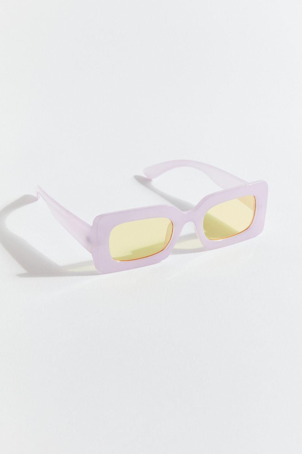 Urban Outfitters Margot Chunky Rectangle summer trending sunglasses