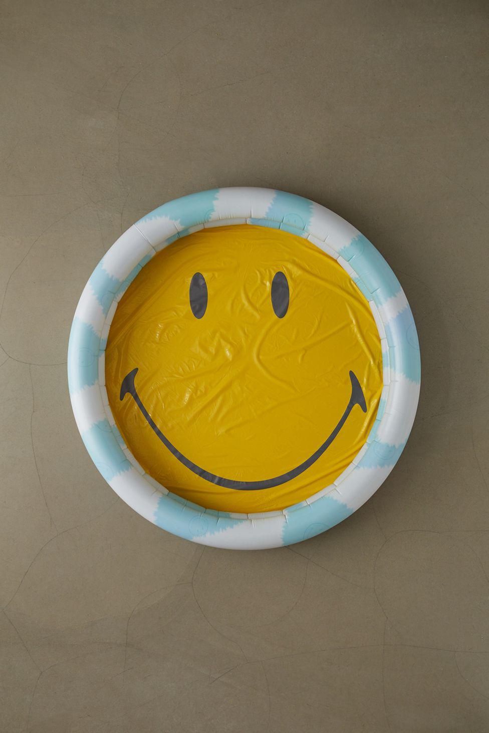 Happy Face Mini Inflatable Pool