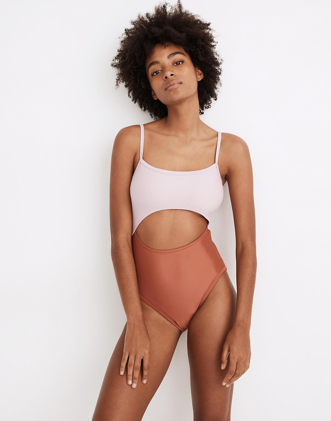 Cutout colorblock one-piece bathing suit